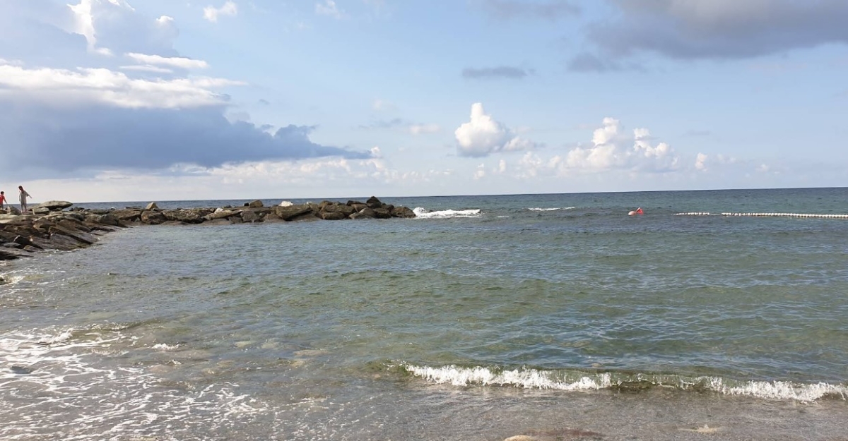 Alipaşa Plajı - Fotoğraf 6
