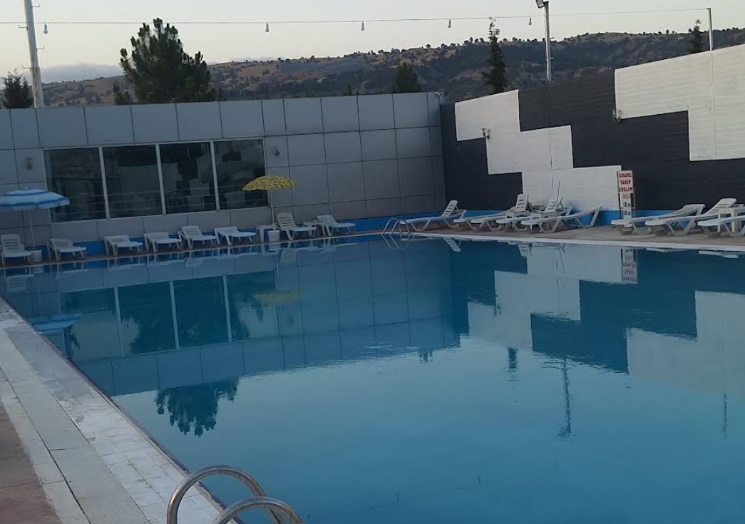 Amasya Taşova Torunlar Yüzme Havuzu