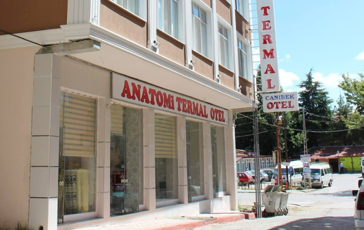 Anatomi Termal Otel Havuzu