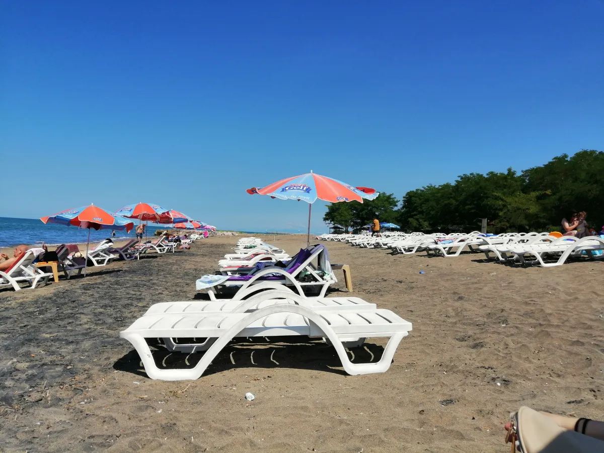Gülyalı Mavi Dünya Plajı - Fotoğraf 2