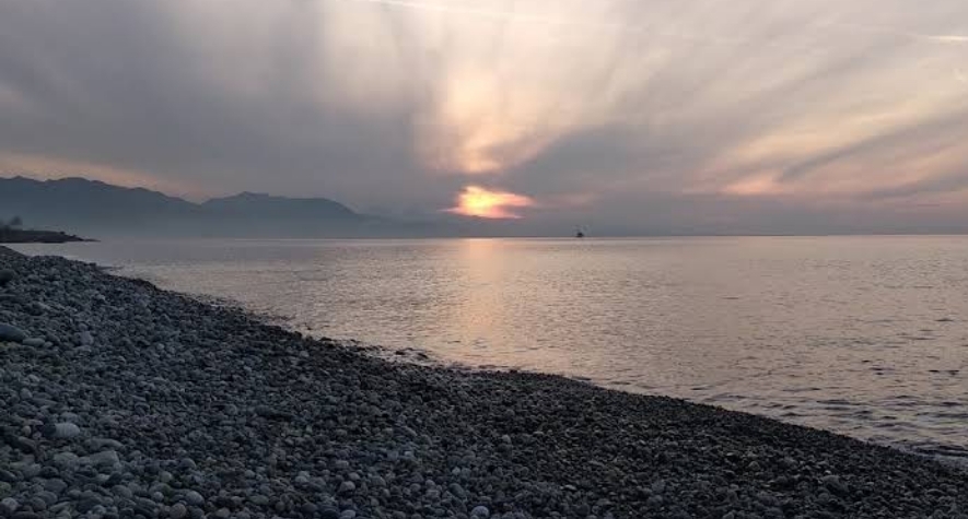 Kemeraltı Aile Plajı - Fotoğraf 3