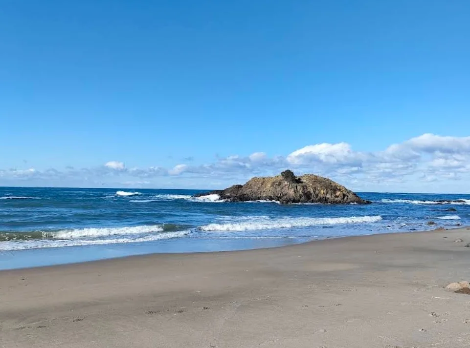 Tirebolu Belediye Plajı - Fotoğraf 4