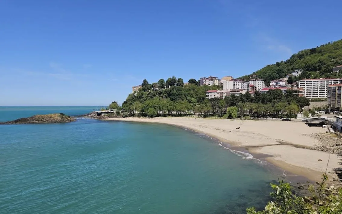 Tirebolu Belediye Plajı - Fotoğraf 5