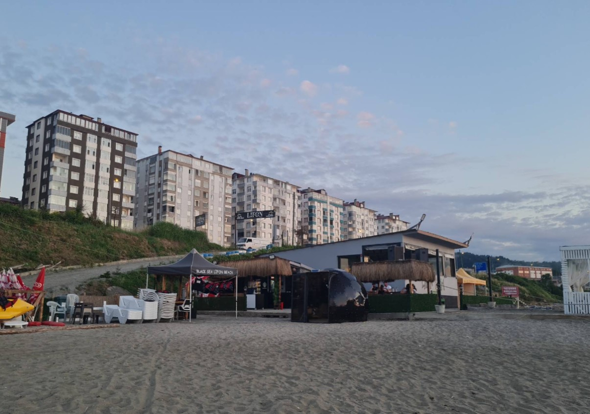Trabzon Arsin Halk Plajı - Fotoğraf 3
